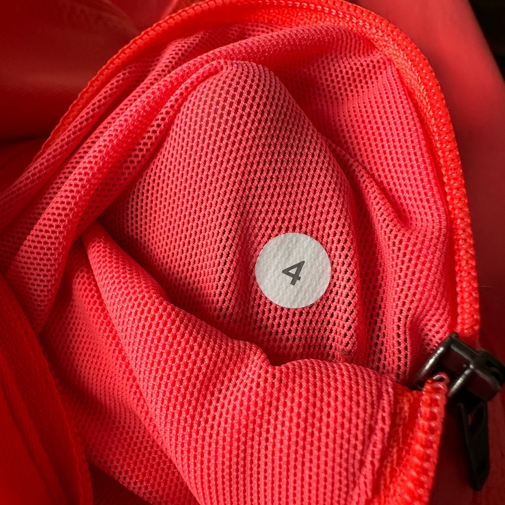 Lululemon Athletica Forme Jacket Classic Stripe Light Flare size 4 - Picture 7 of 8